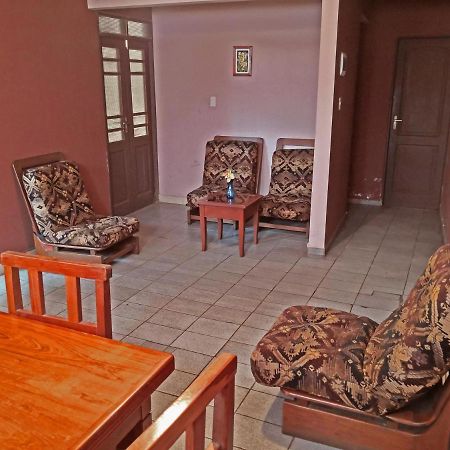 Casa Discreta Bed & Breakfast Cochabamba Exterior foto