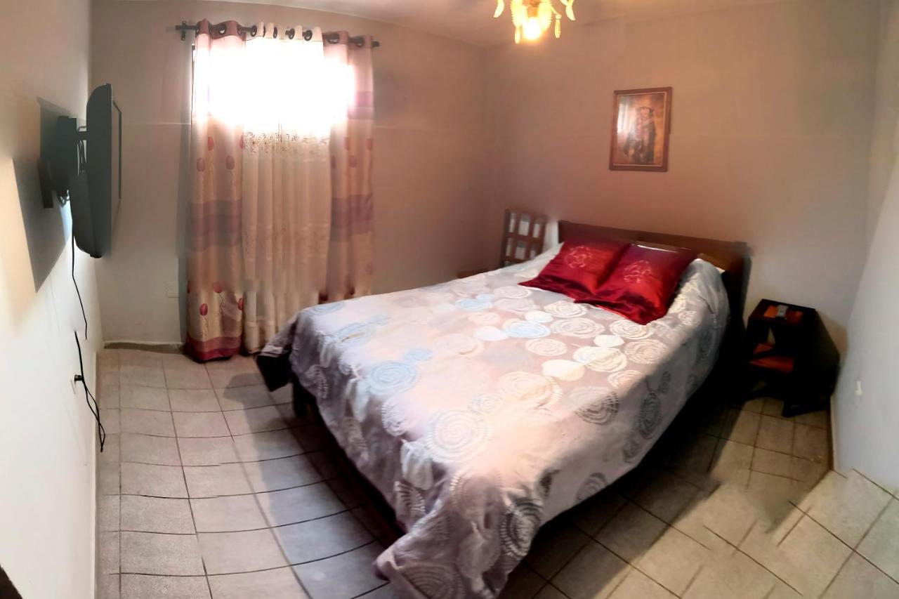 Casa Discreta Bed & Breakfast Cochabamba Exterior foto