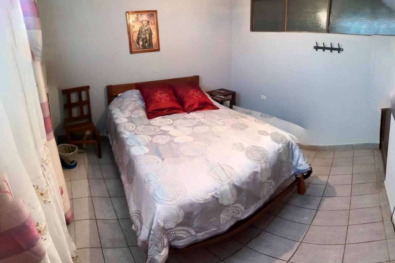 Casa Discreta Bed & Breakfast Cochabamba Exterior foto